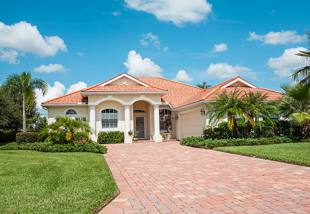 Best Driveway Paving Contractor  in Lake Riverside, CA